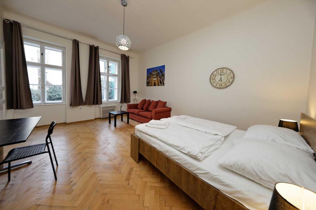 Peter'S Tower Apartments Praha Eksteriør bilde