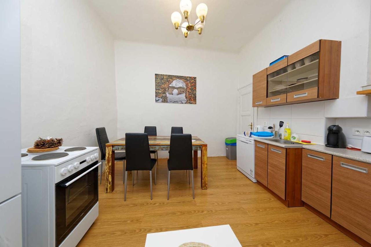 Peter'S Tower Apartments Praha Eksteriør bilde