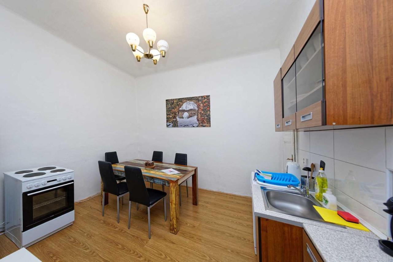 Peter'S Tower Apartments Praha Eksteriør bilde