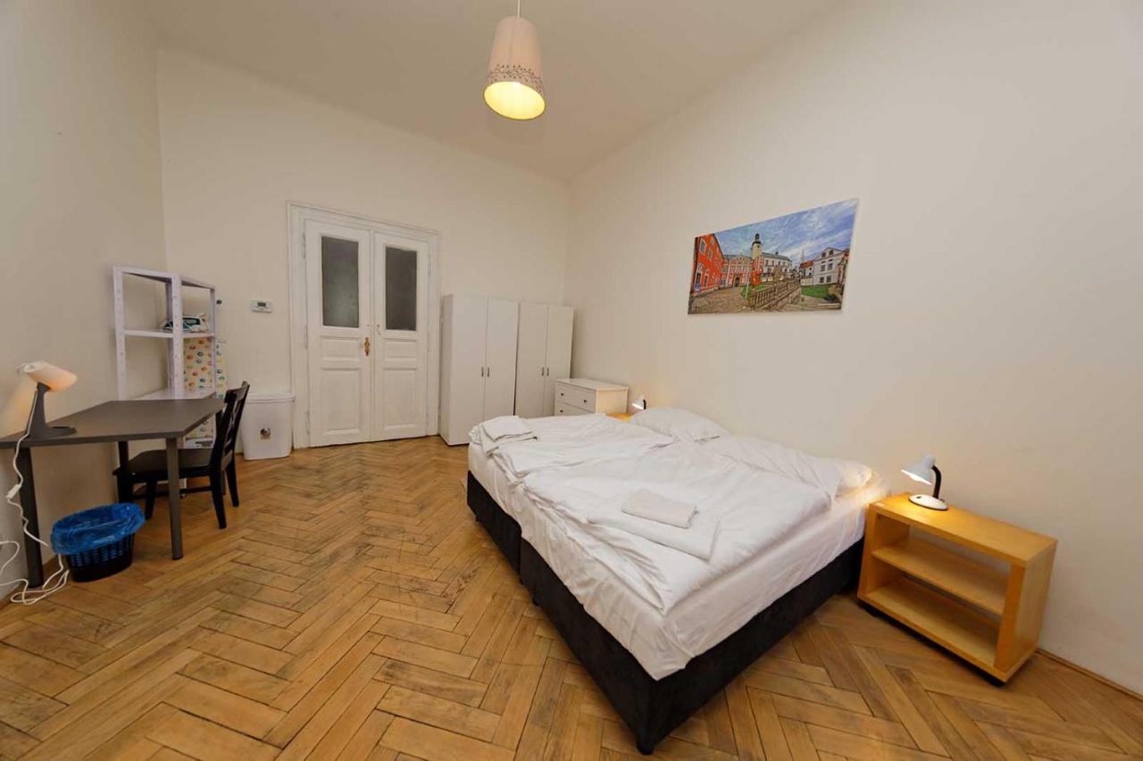 Peter'S Tower Apartments Praha Eksteriør bilde