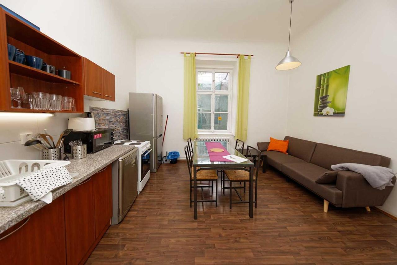 Peter'S Tower Apartments Praha Eksteriør bilde
